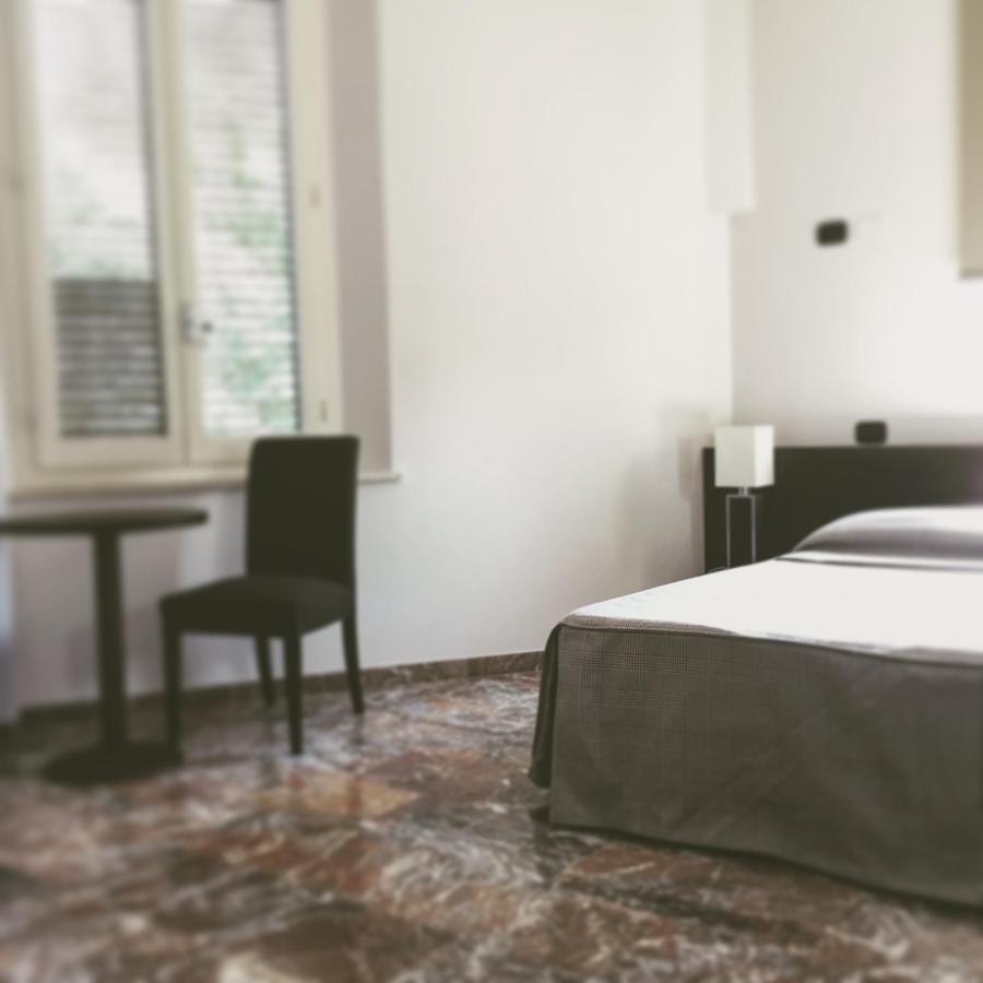 Boutique Hotel Liberty 1904 Bologna Camera foto